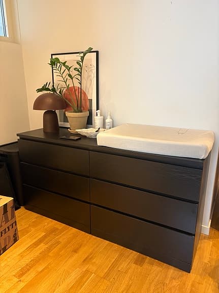 Ikea svartbrun Malm byrå 6 lådor