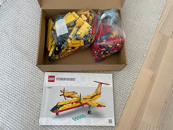 Lego technic 42152 - Brandflygplan