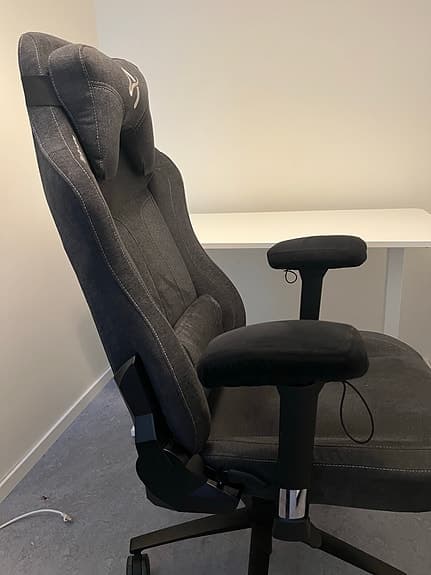 Arozzi Gamingstol – Tyg, Ergonomisk & Mycket Bekväm