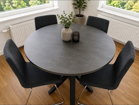 IKEA Matgrupp – Runt bord + 4 stolar, nyskick, kvitto finns