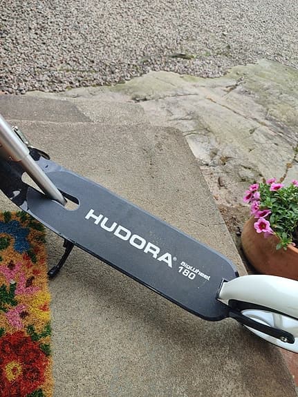 HUDORA Scooter – Högkvalitativ sparkcykel i aluminium