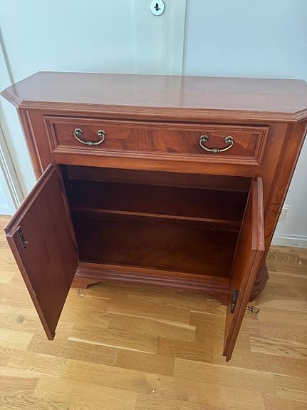Byrå, Sideboard, Lövträ sent 1900-tal, spegel med fanerad ram