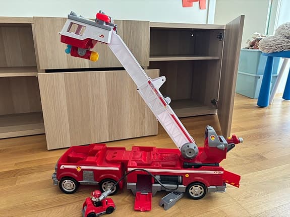 Paw Patrol Ultimate Fire Rescue Truck w/ Side Car