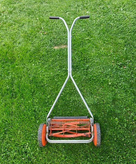 Handjagare gräsklippare orange cylinderklippare