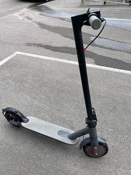 Elscooter svart/grå från Greentrip