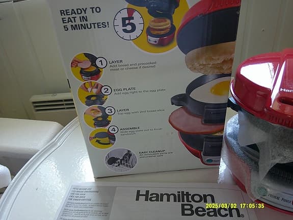 Hamilton Beach smörgås-/frukostmacka-maskin röd