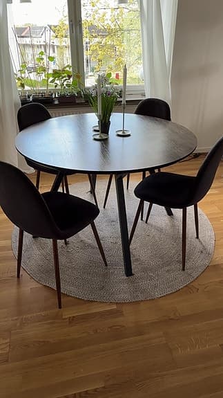 Matgrupp fyra stolar