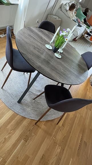 Matgrupp fyra stolar