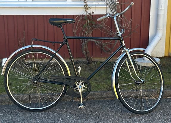 Monark 28 tum herrcykel / Retro / Fotbroms / Pakethållare
