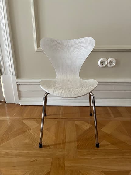 Sjuan barnstol 3177 - Fritz Hansen