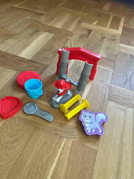 Play-doh prylar