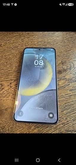 Samsung Galaxy S24 smartphone 128 GB