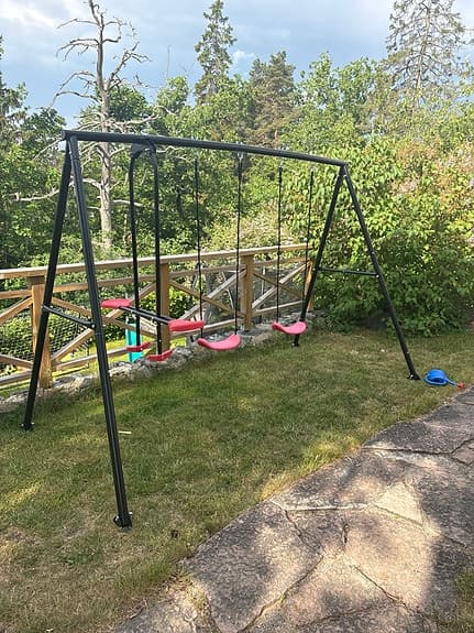 Gungställning med flera gungor för trädgård