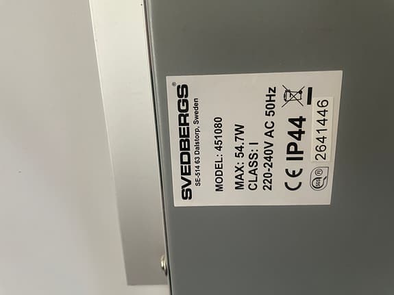 Svedbergs Ista  svart spegel 80x80 med led belysning