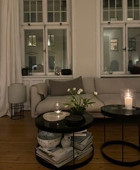 Bolia Drum soffbord stål / glas