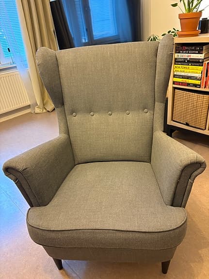 IKEA STRANDMON fåtölj – mörkgrå, mycket fint skick
