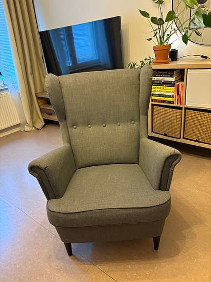 IKEA STRANDMON fåtölj – mörkgrå, mycket fint skick