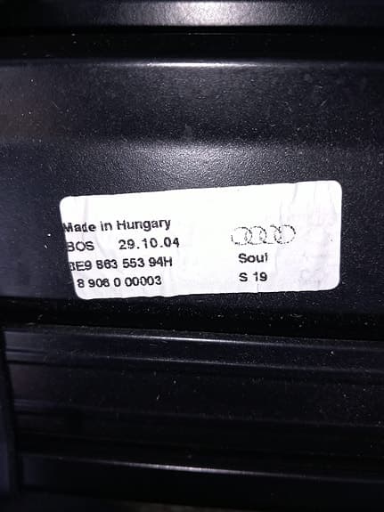 Lastskyddagardin för Audi.