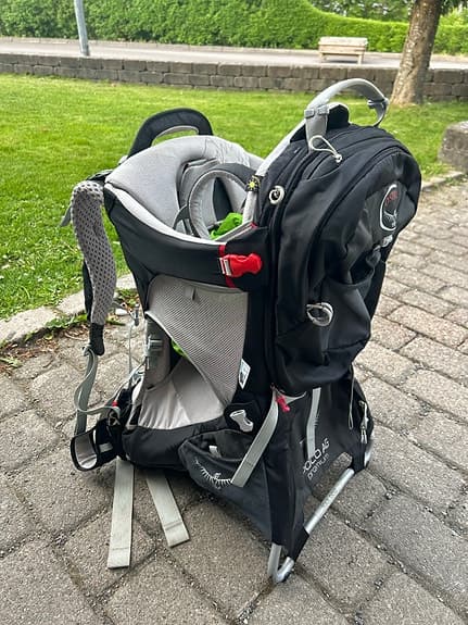 Osprey poco premium bärstol ryggsäck svart/grå för barn
