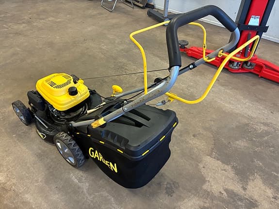 Garden gräsklippare med uppsamlare