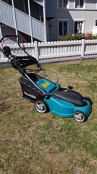 Makita ELM3800 elektrisk gräsklippare