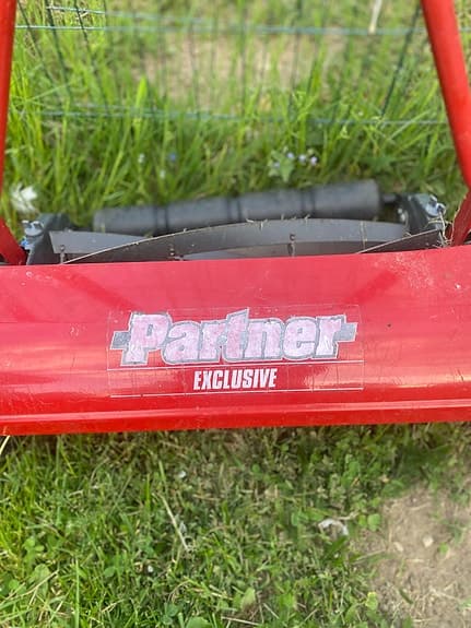 Partner Exclusive handgräsklippare röd