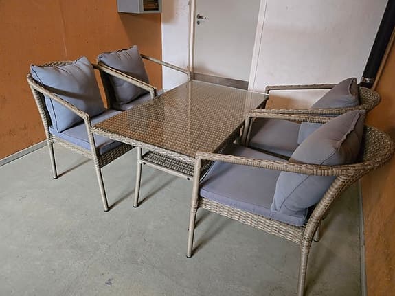TRÄDGÅRDSMÖBEL