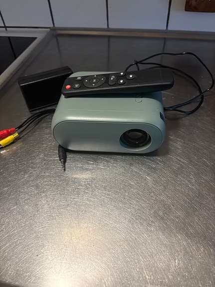 Projektor Q11, mini