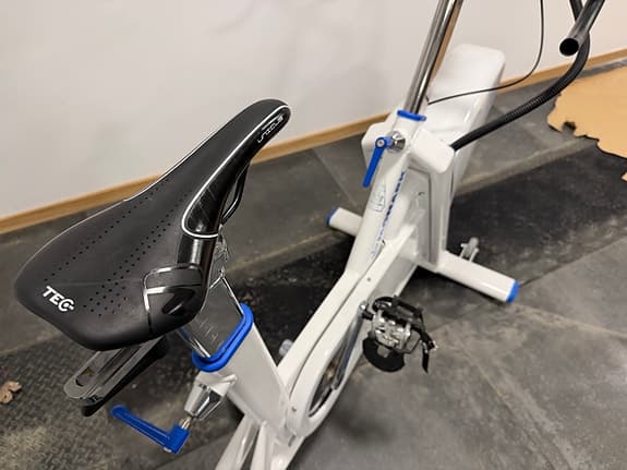 Monark LT2 motionscykel med träningsdator