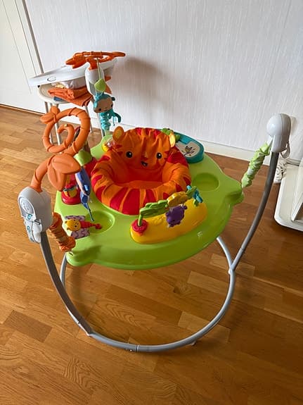 Fisher-Price hoppgunga / activity center med djurleksaker