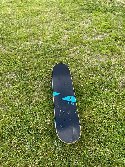 Skateboard