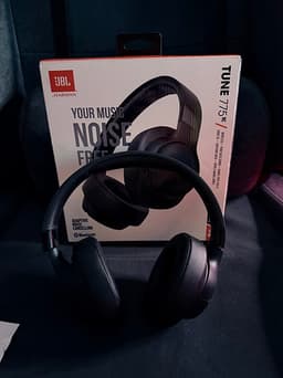 JBL Tune 775NC trådlösa over-ear hörlurar svart