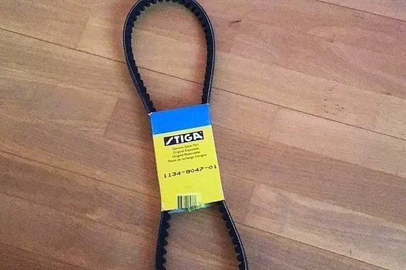 HELT NY - Original Stiga drivrem 1134-9047-01 till åkgräsklippare