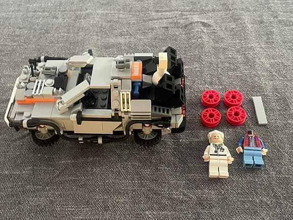 LEGO 21103 Ideas Back to the Future DeLorean