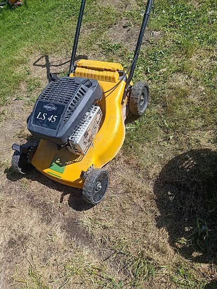 Stiga LS 45 bensindriven gräsklippare gul