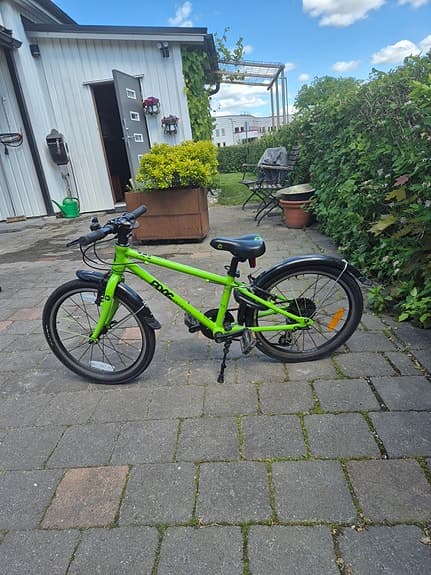 Frog 53, barncykel 20 tum med Dubbdäck