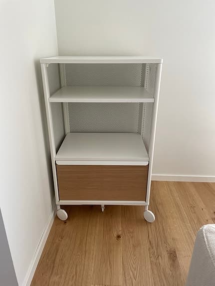 IKEA Bekant kontorsmöbel / hurts på hjul