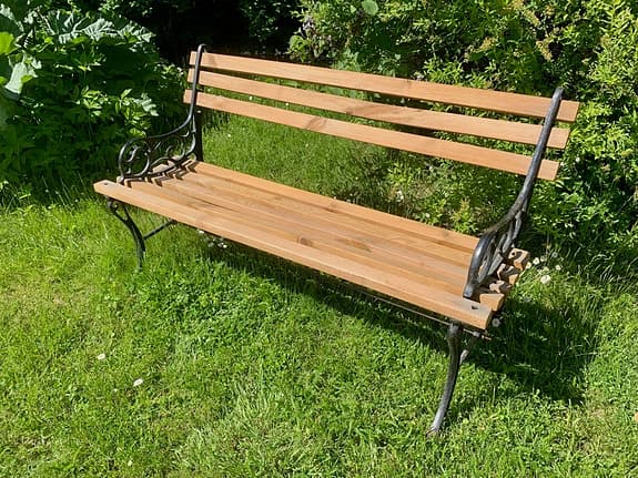 Parkbänk / trädgårdsbänk i gjutjärn o trä