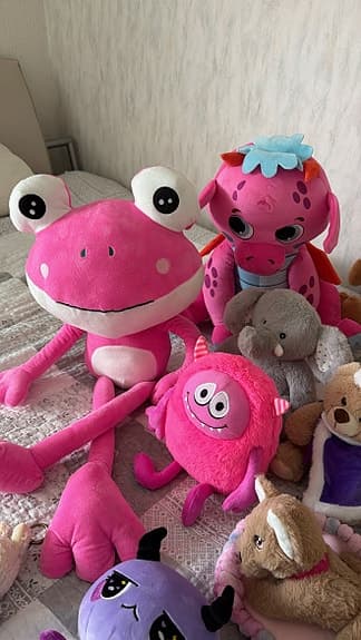 gosedjur groda och nalle ren