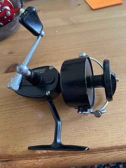 Mitchell 300 haspelrulle svart