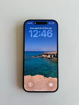 Apple iPhone 15 Pro 128 GB svart