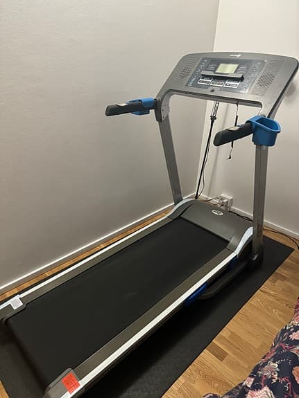 Master löpband med display och program
