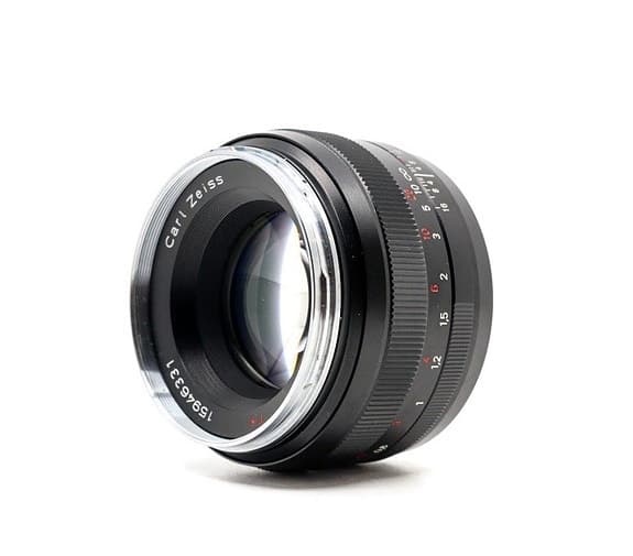 Canon EF 16-35mm f/2.8L USM & ZEISS Planar T 50mm f/1.4 ZE (Canon EF)
