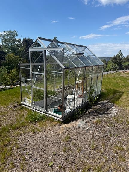 Växthus i glas med aluminiumstomme