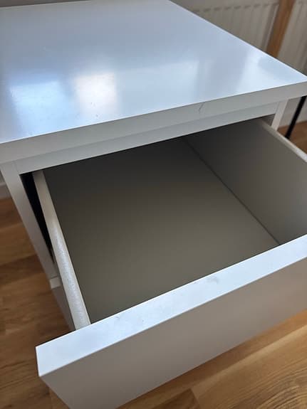 Sängbyrå
