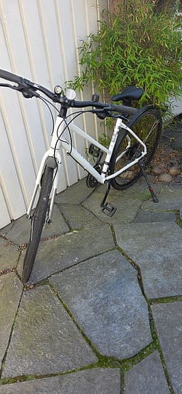 White SC Comp hybridcykel (16 växlar) – Absolut nyskick