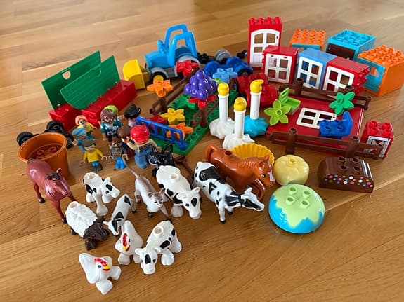 DUPLO