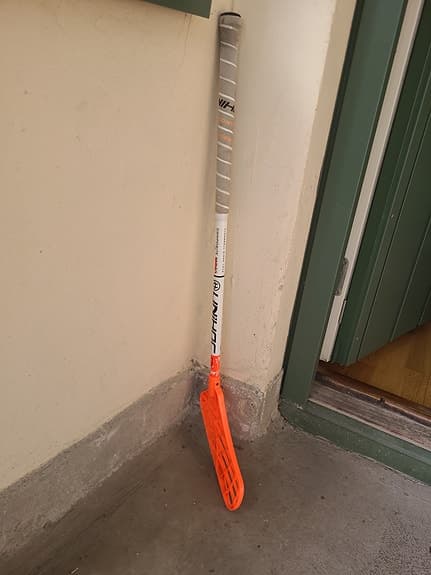 Unihoc innebandyklubba orange blad