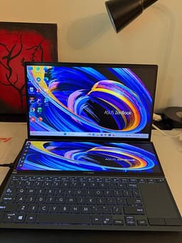 Asus ZenBook Duo 14 tum– mycket sparsamt använd