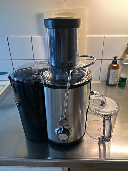 Centrifugal Juicer / en juice mixare